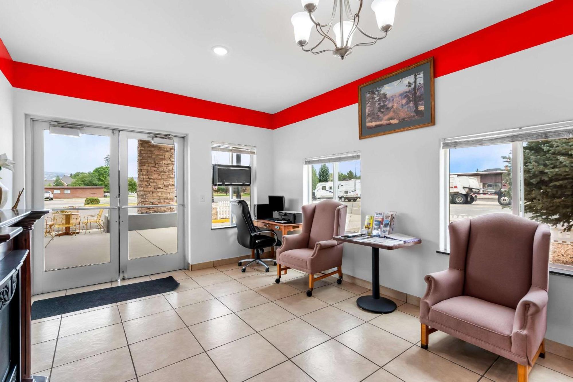 Econo Lodge Panguitch Near Bryce Canyon Εξωτερικό φωτογραφία