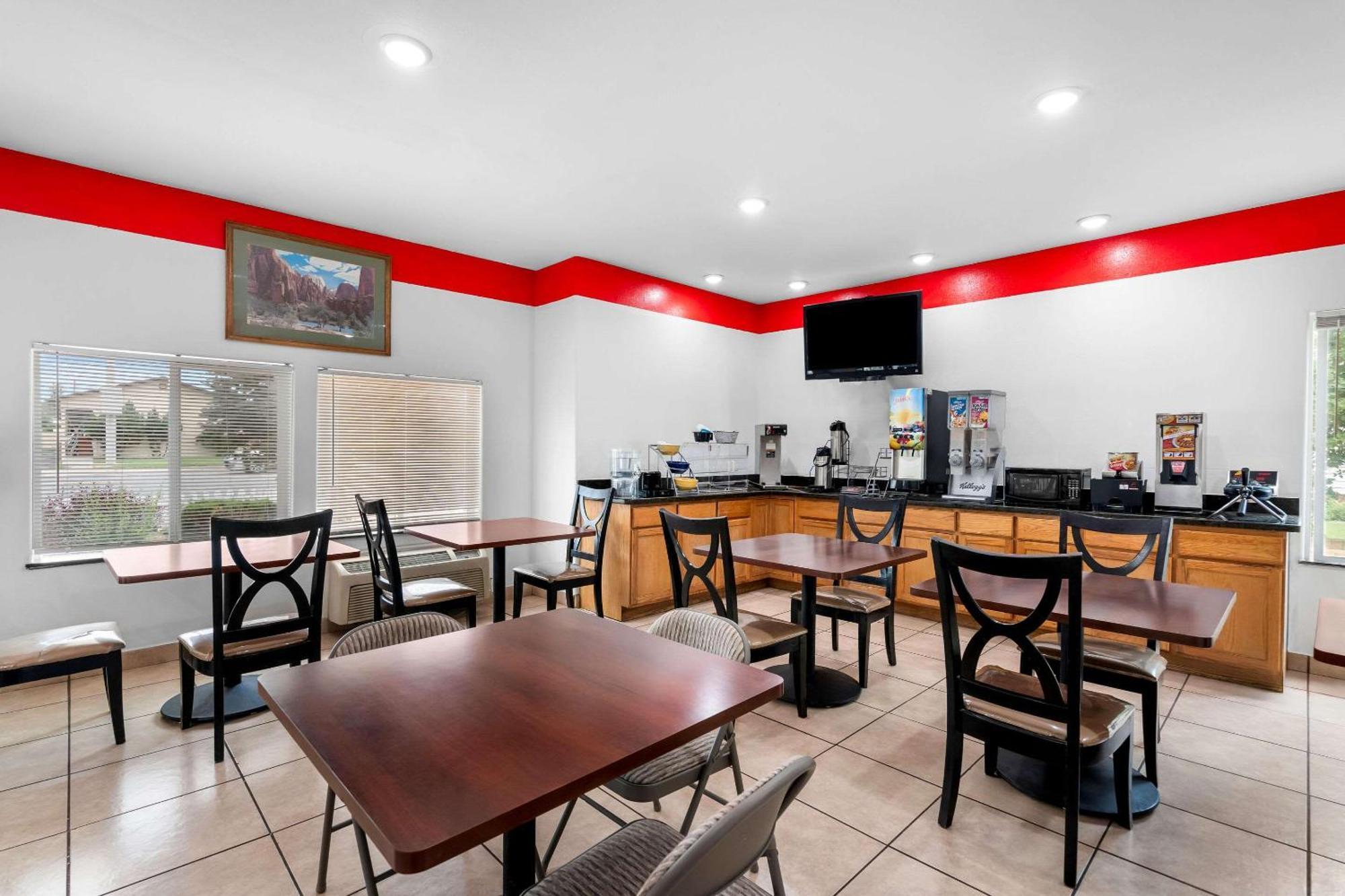 Econo Lodge Panguitch Near Bryce Canyon Εξωτερικό φωτογραφία